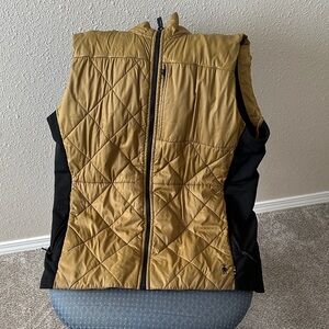 Smartwool Quilted Vest in Tan and Black